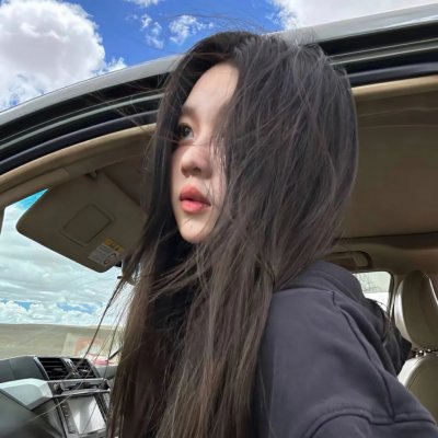 抓着彩虹的男人